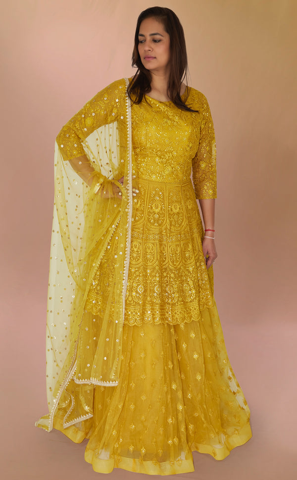 Aira | Marigold - An Indian Clothing Rental Company