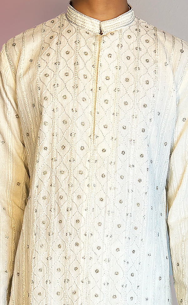 Creamy White Embroidered Kurta Set | Marigold - An Indian Clothing Rental Company
