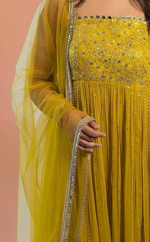 Daffodil | Marigold - An Indian Clothing Rental Company