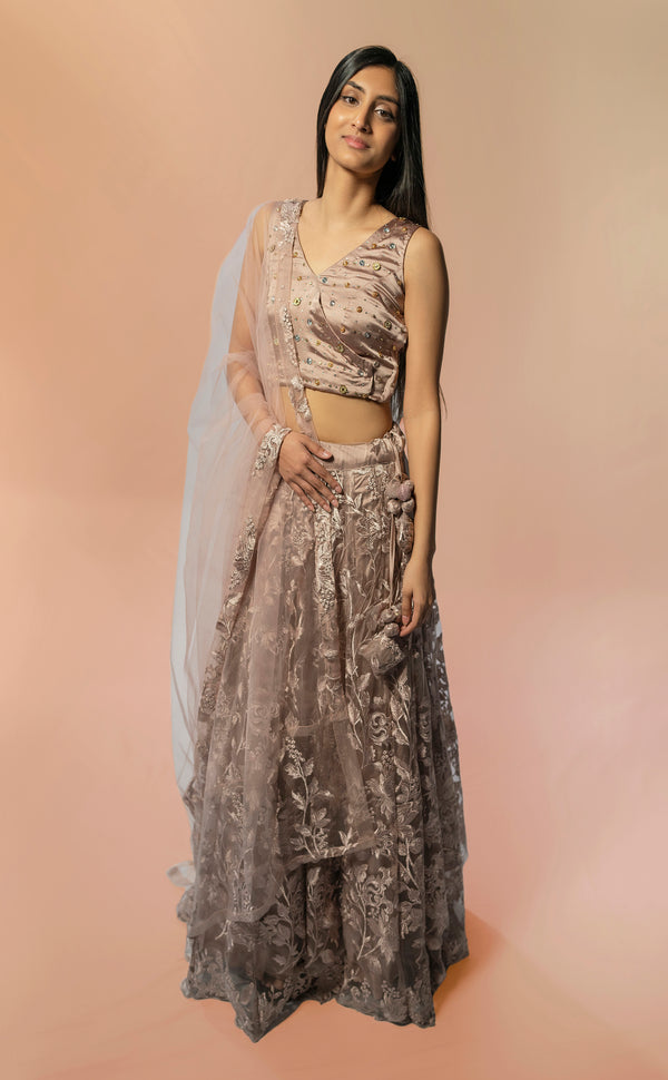 Lacy pink | Marigold - An Indian Clothing Rental Company