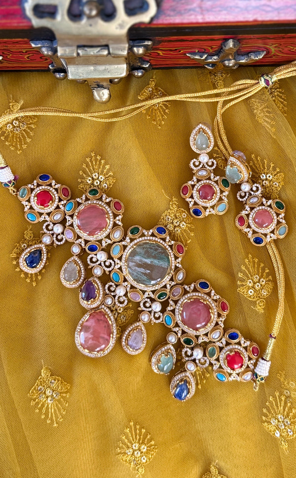 Multicolored Choker Set