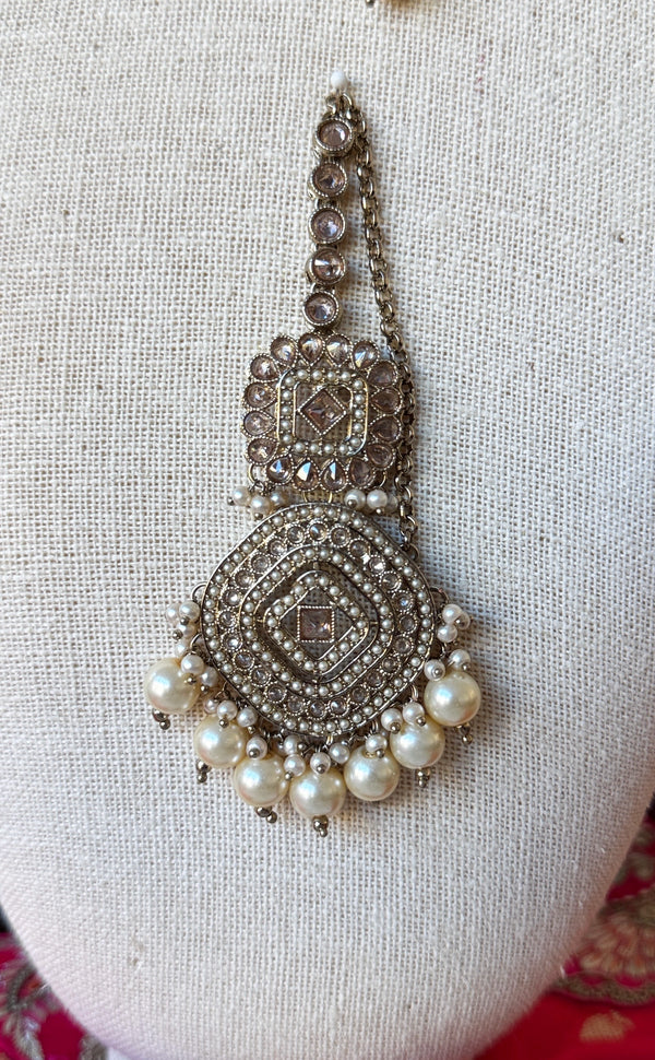 Pearl and Polki Set | Marigold - An Indian Clothing Rental Company