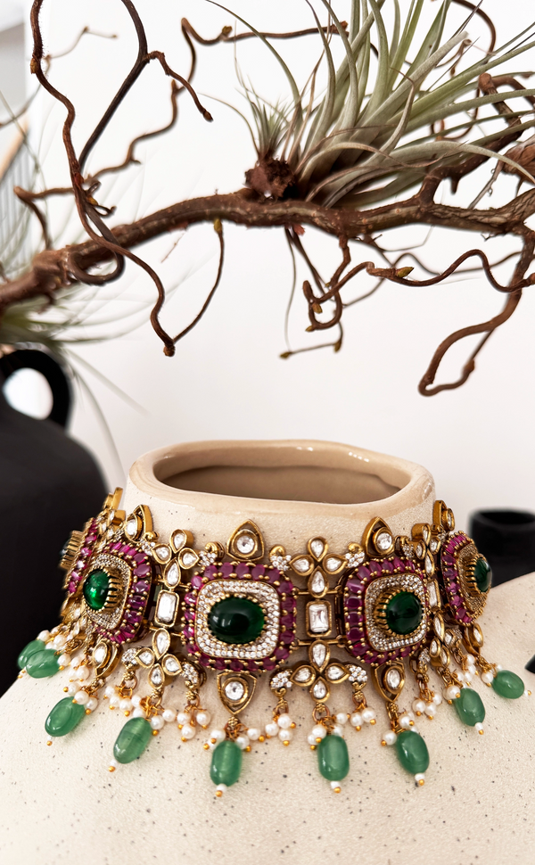 Traditional Kundan Choker Set